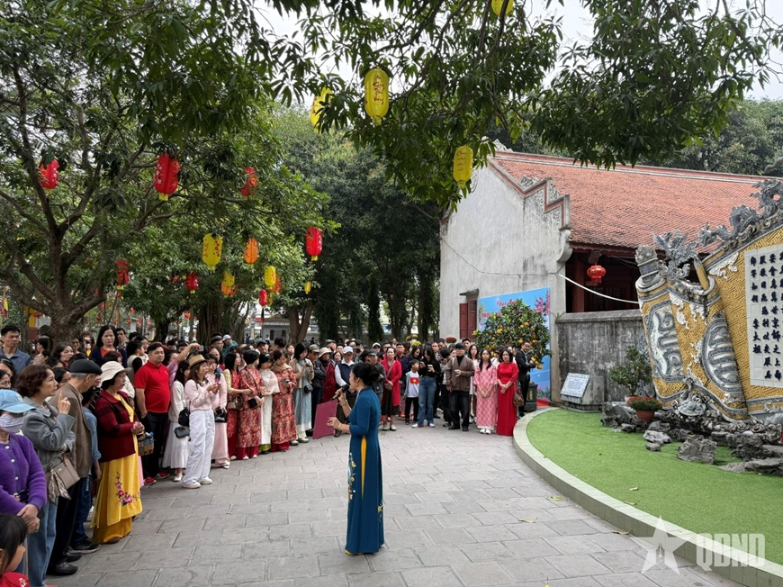 Ngày Xuân, xuôi về miền quan họ